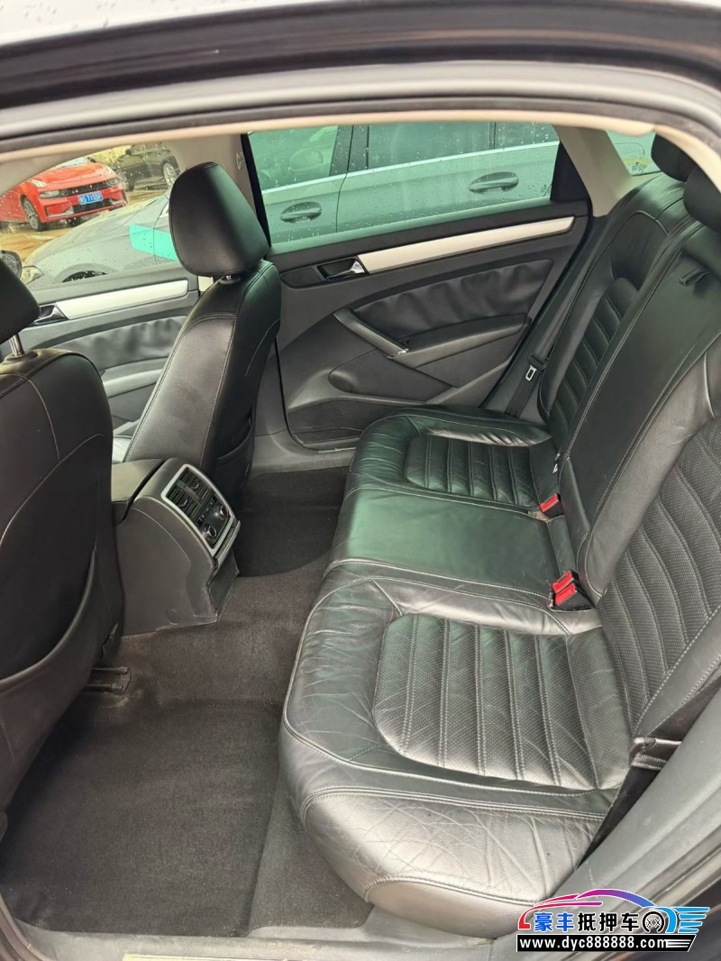 14年大众帕萨特轿车抵押车出售