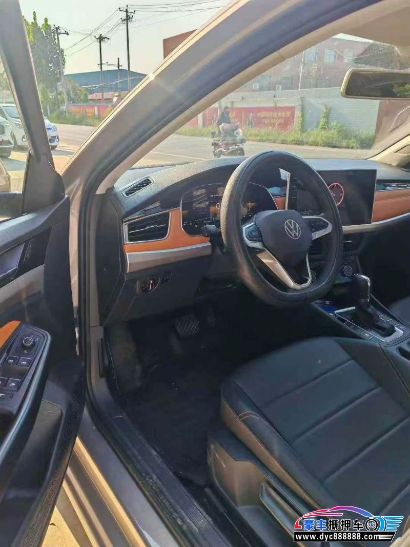 22年大众宝来轿车抵押车出售