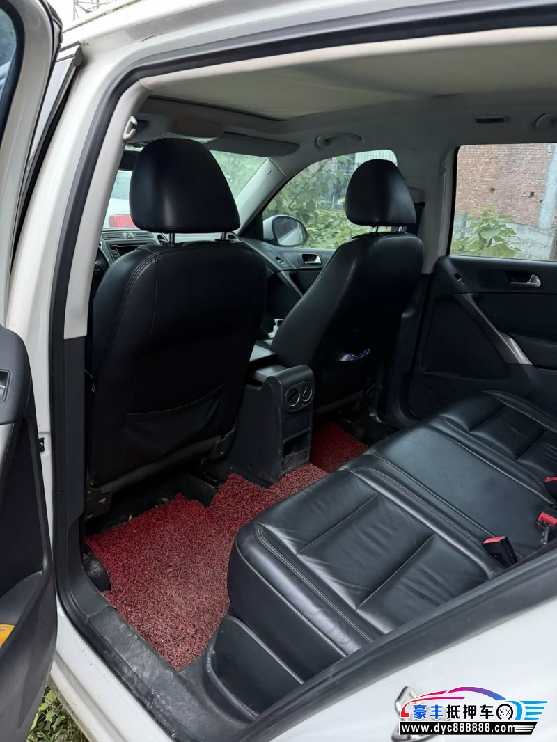 13年大众途观轿车抵押车出售