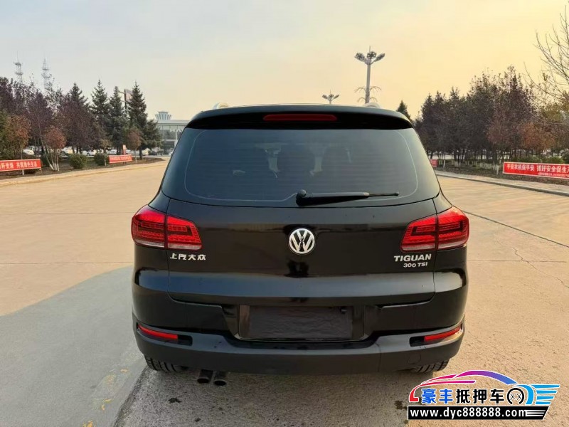 15年大众途观轿车抵押车出售