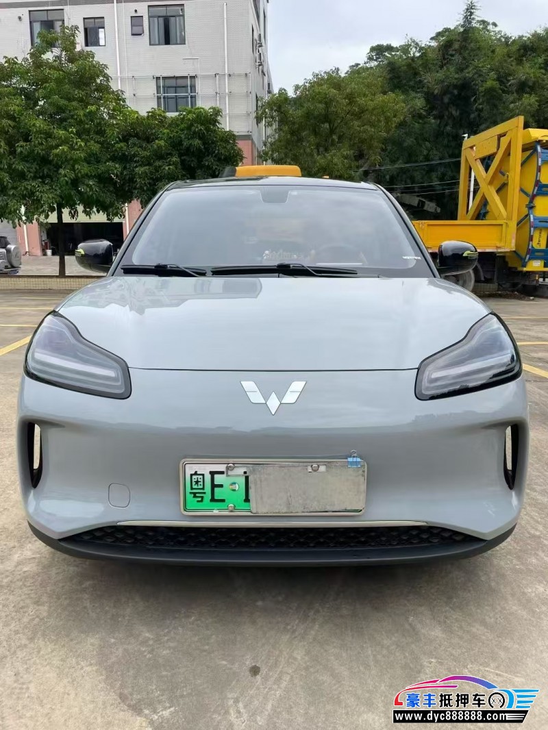 24年五菱缤果轿车抵押车出售