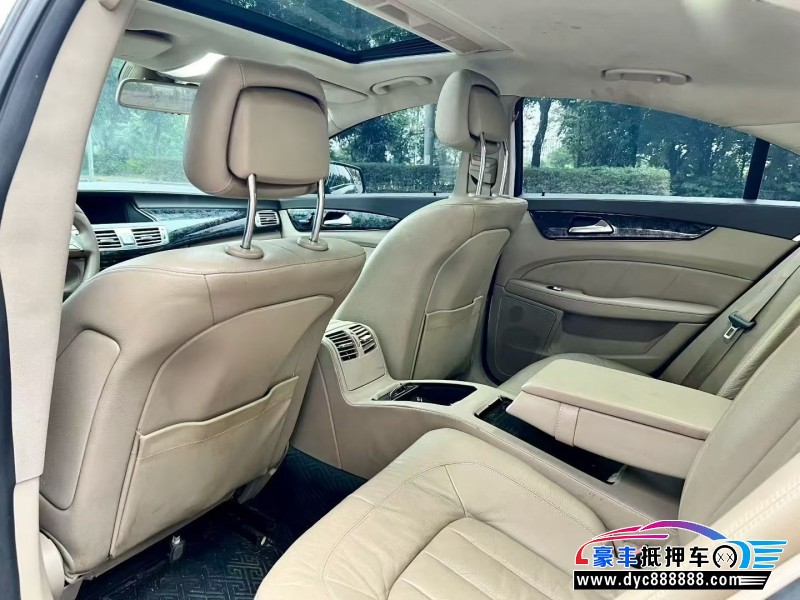 12年奔驰CLS轿车抵押车出售