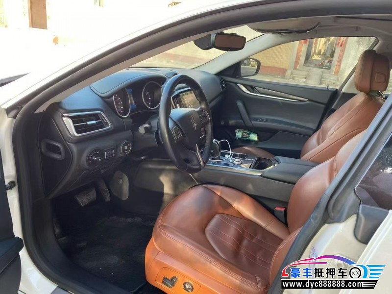 17年玛莎拉蒂Ghibli轿车抵押车出售