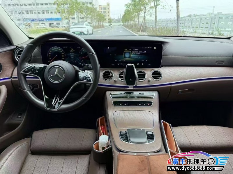 22年奔驰E轿车抵押车出售