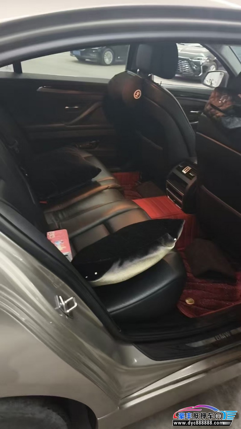 11年宝马5系轿车抵押车出售