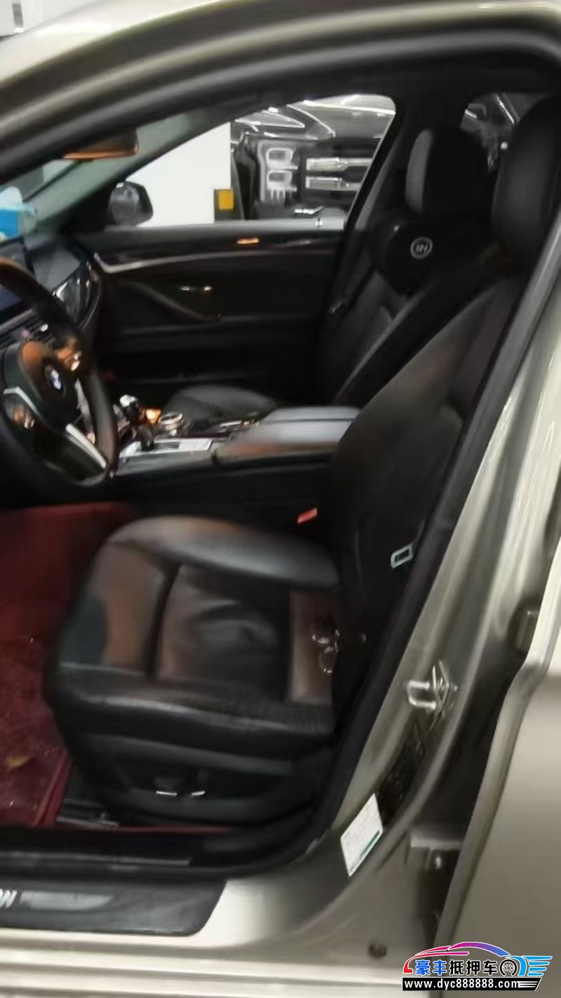 11年宝马5系轿车抵押车出售