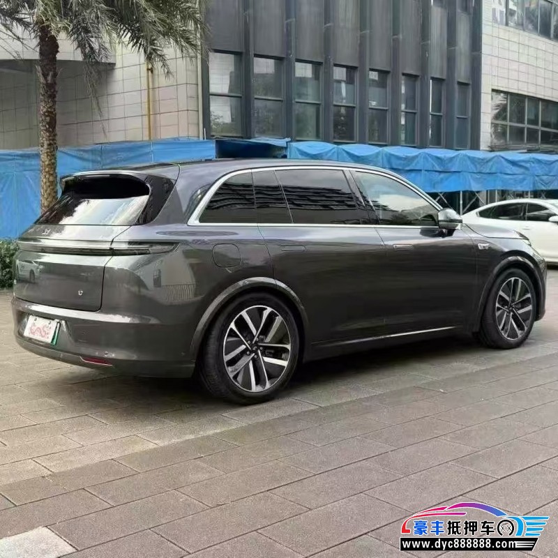 23年理想L7轿车抵押车出售