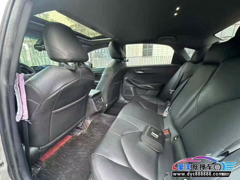 21年丰田亚洲龙轿车抵押车出售