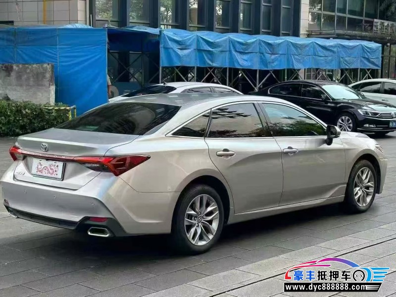 21年丰田亚洲龙轿车抵押车出售