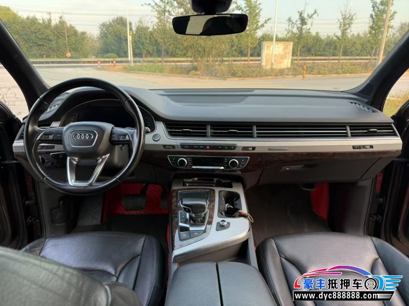 19年奥迪Q7轿车抵押车出售