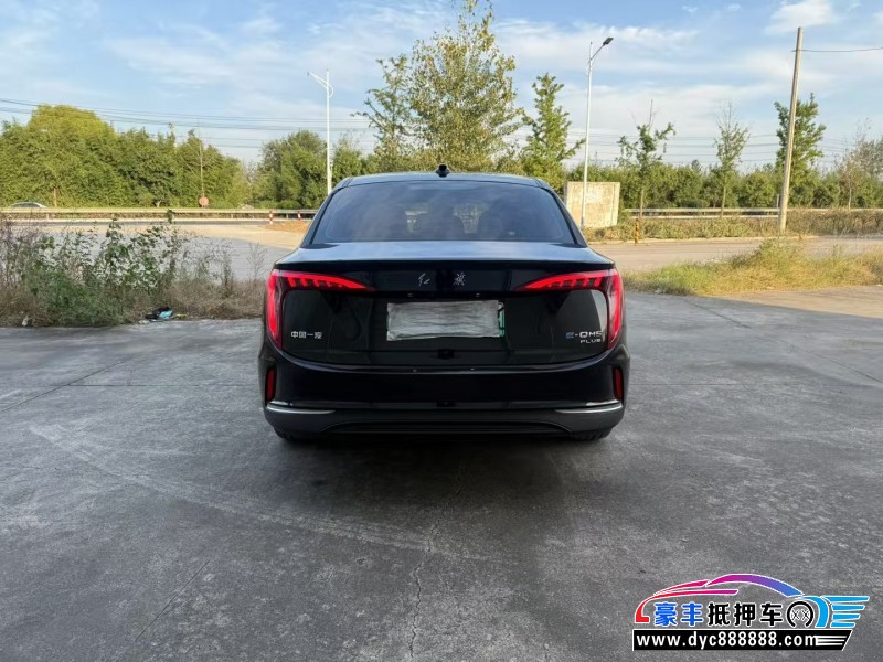 24年红旗EQM5轿车抵押车出售