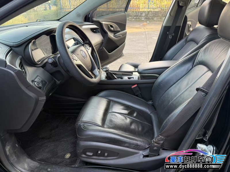 14年别克君越轿车抵押车出售