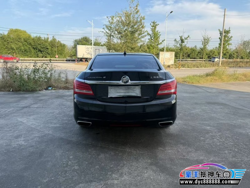 14年别克君越轿车抵押车出售