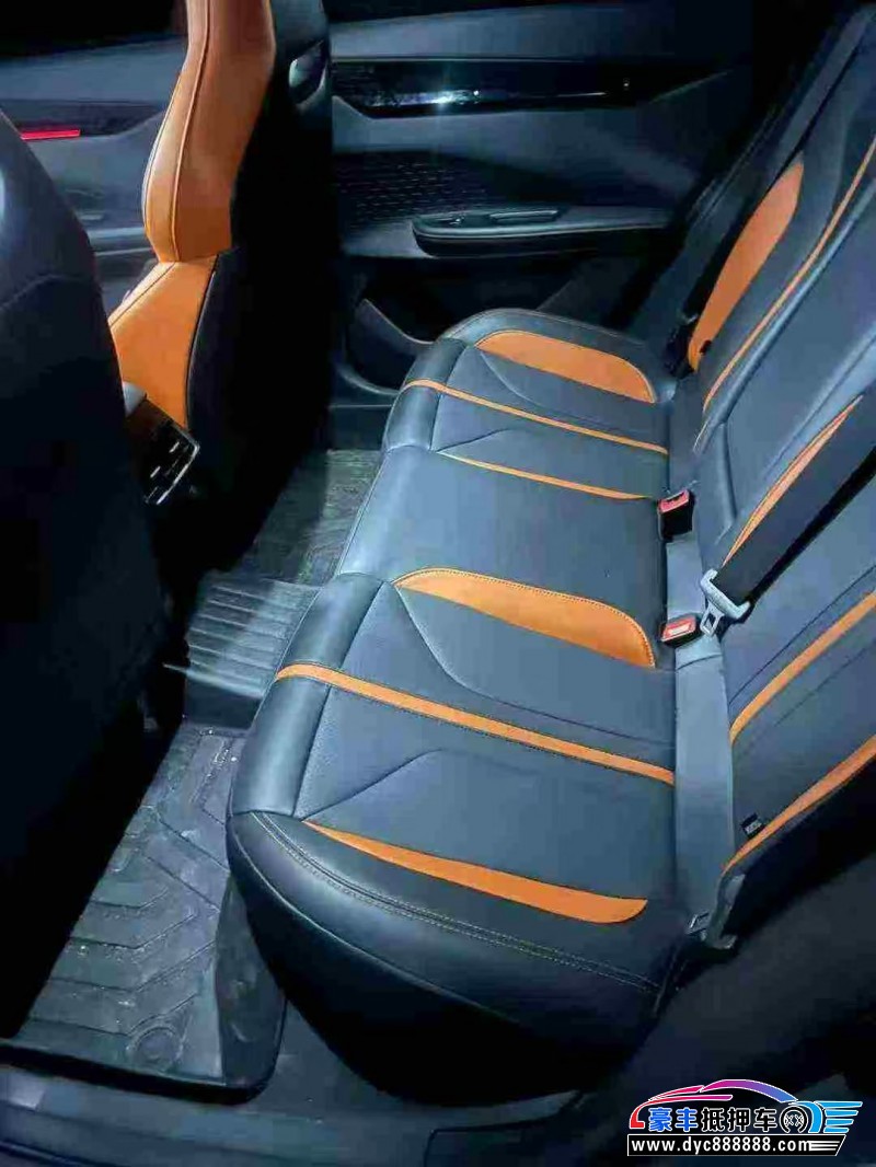 24年长安长安UNI轿车抵押车出售