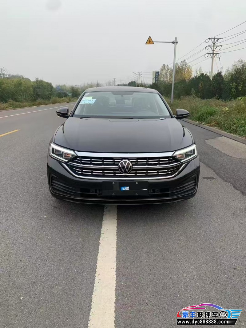 25年大众速腾轿车抵押车出售