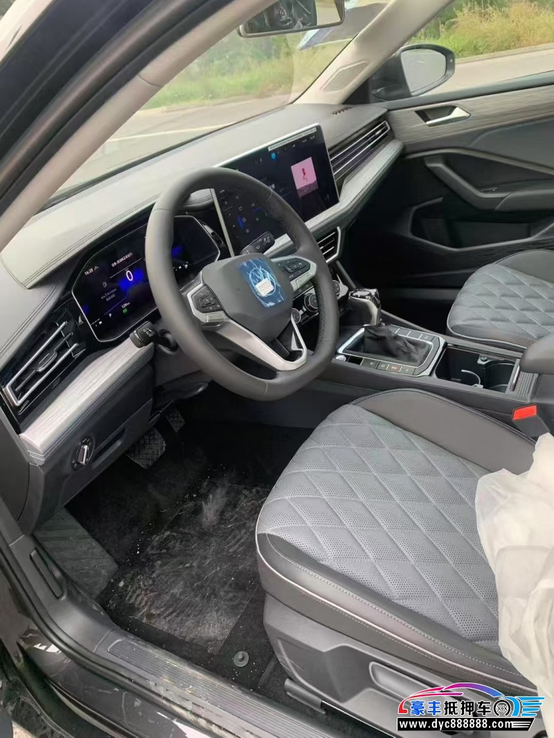 25年大众速腾轿车抵押车出售