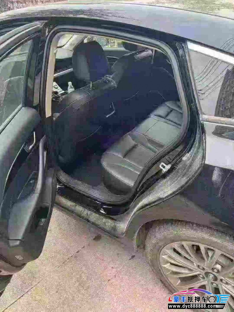 24年奔腾B70轿车抵押车出售