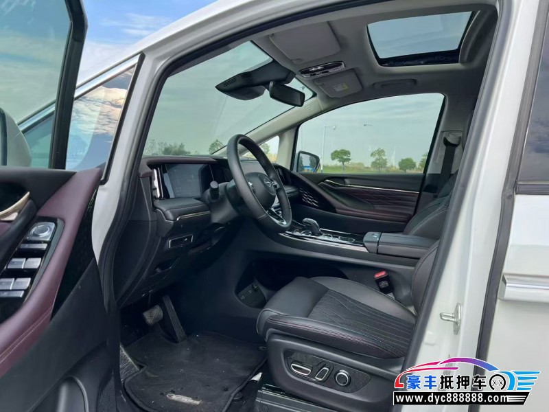 23年传祺M8轿车抵押车出售