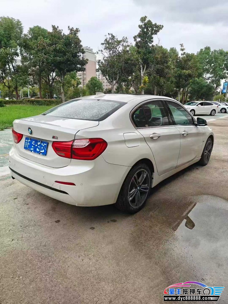 18年宝马1系轿车抵押车出售