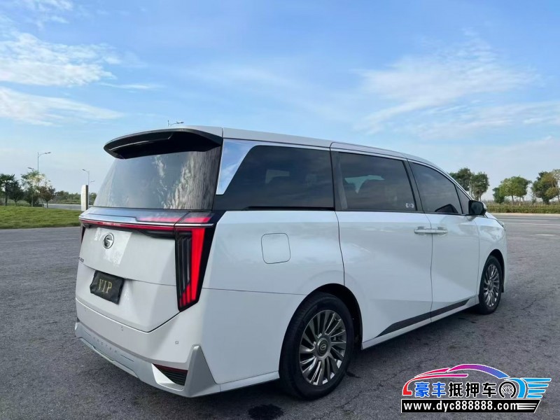 23年传祺M8轿车抵押车出售