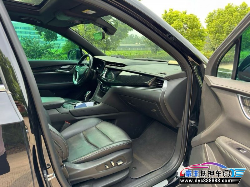 19年凯迪拉克xt6轿车抵押车出售