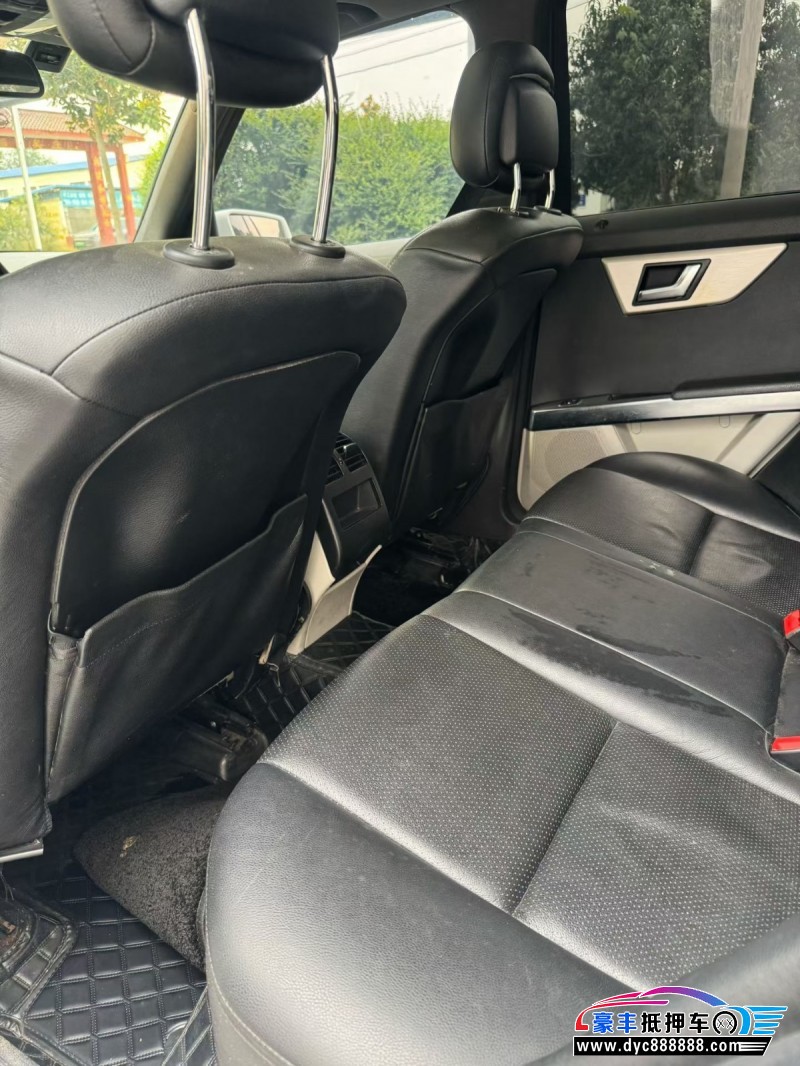 14年奔驰GLK轿车抵押车出售