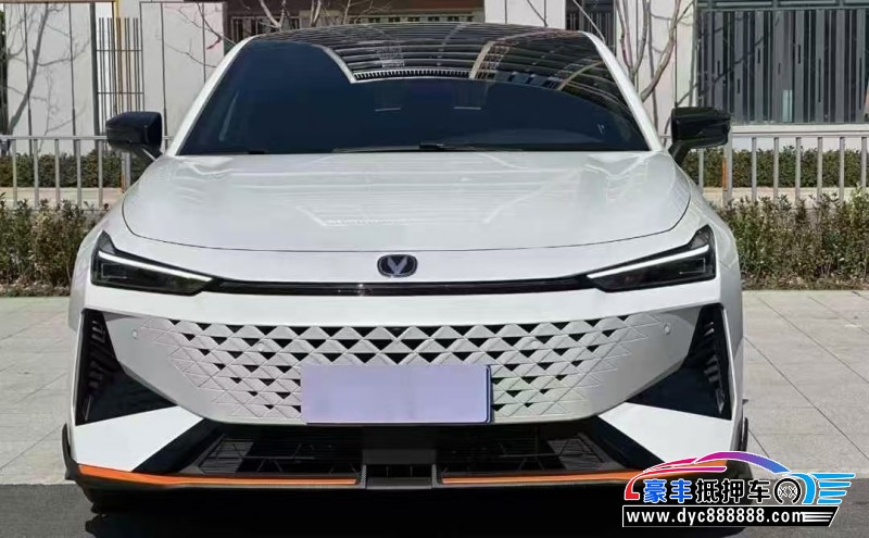 24年长安长安UNI轿车抵押车出售