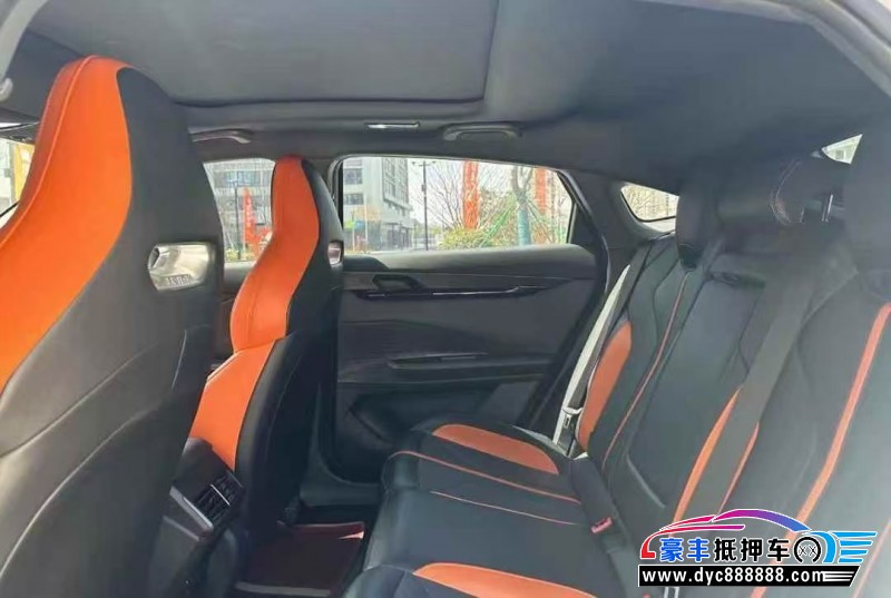 24年长安长安UNI轿车抵押车出售