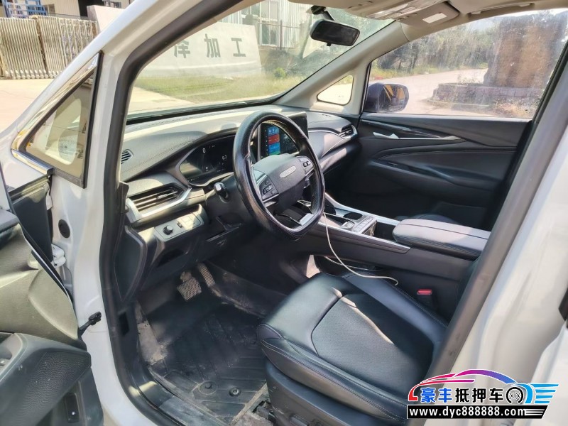 21年上汽大通G50轿车抵押车出售