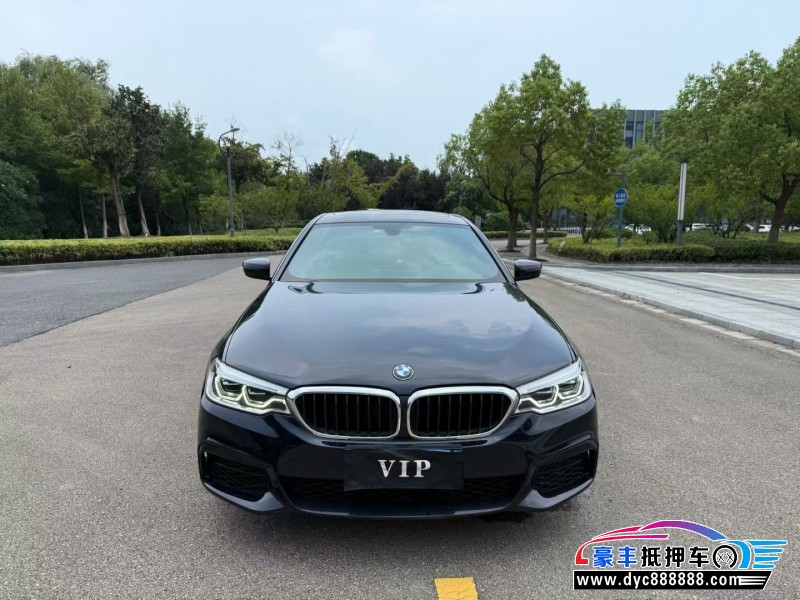 20年宝马5系轿车抵押车出售