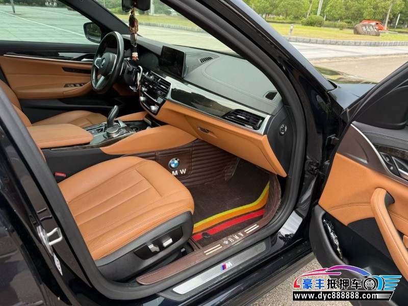 20年宝马5系轿车抵押车出售