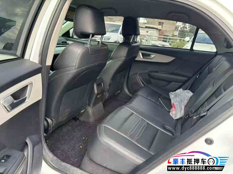 23年比亚迪秦轿车抵押车出售