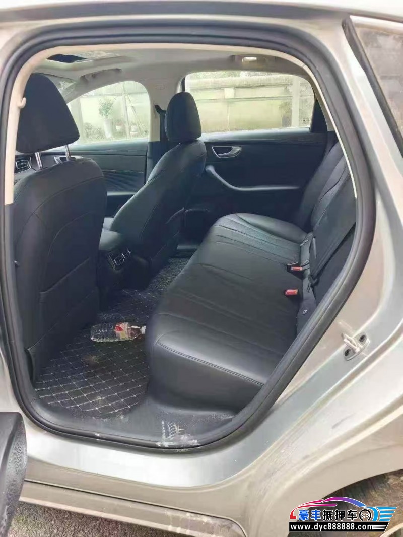 24年荣威D7轿车抵押车出售