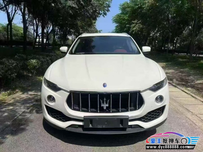 17年玛莎拉蒂莱万特轿车抵押车出售