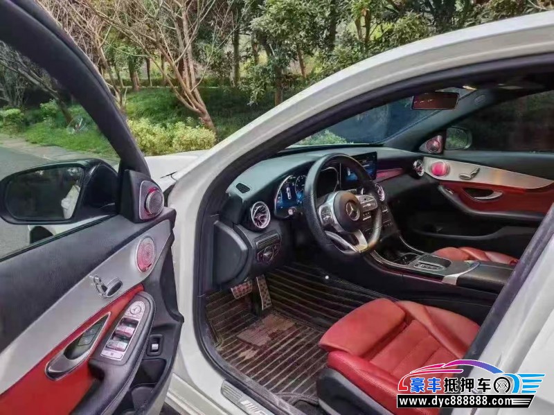 20年奔驰C轿车抵押车出售