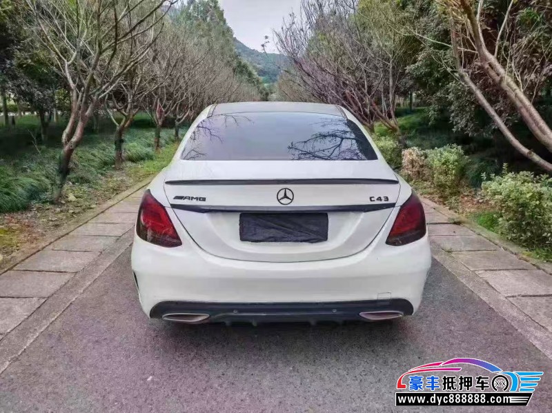 20年奔驰C轿车抵押车出售
