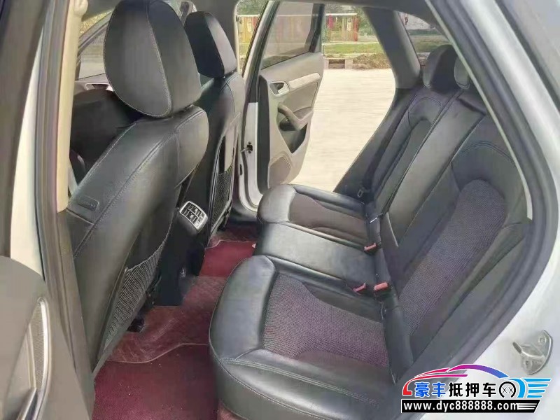 18年奥迪Q3轿车抵押车出售