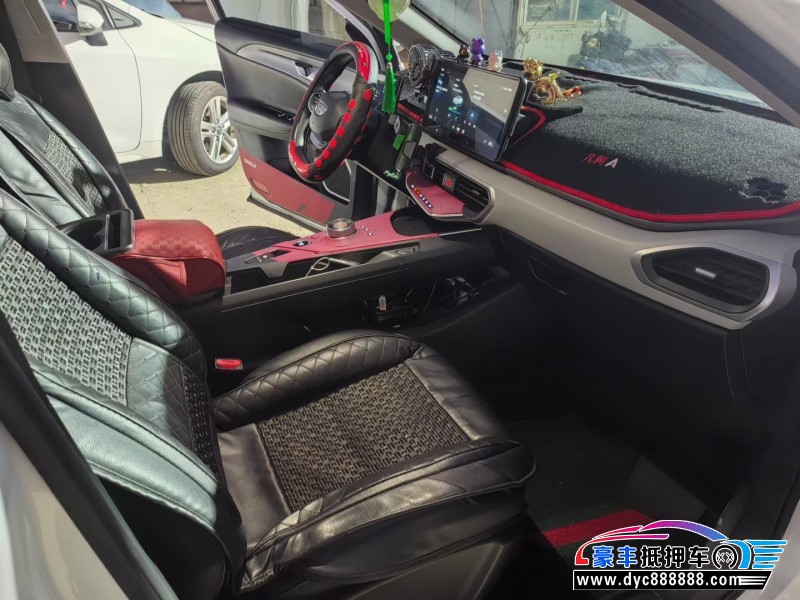 23年吉利几何轿车抵押车出售