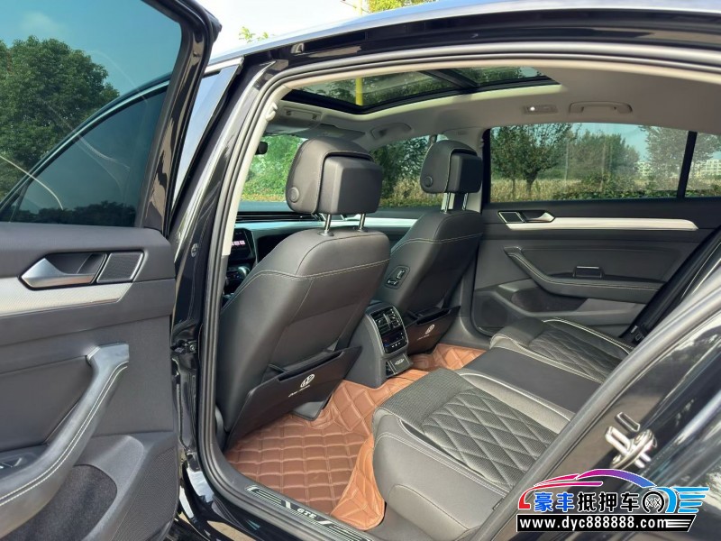 24年大众迈腾轿车抵押车出售