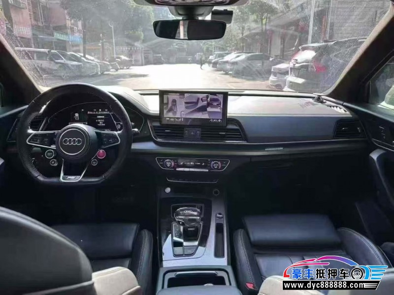 21年奥迪Q5轿车抵押车出售
