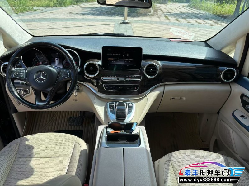 18年奔驰V轿车抵押车出售