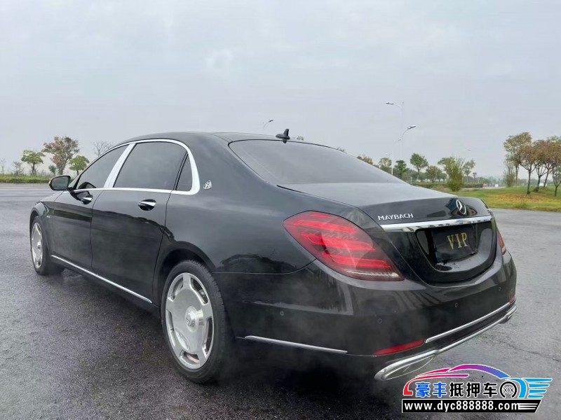 19年奔驰迈巴赫S级轿车抵押车出售