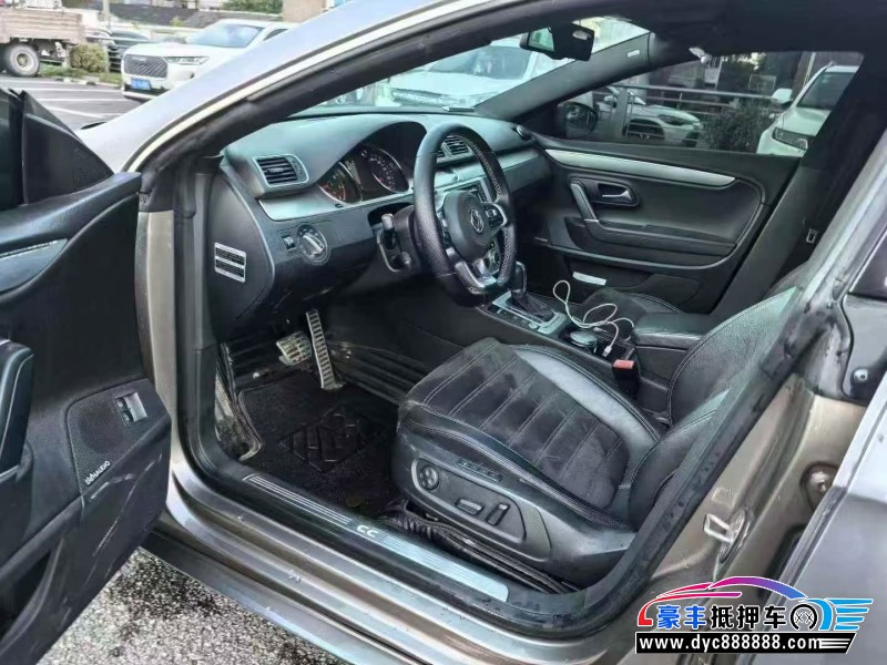 14年大众CC轿车抵押车出售