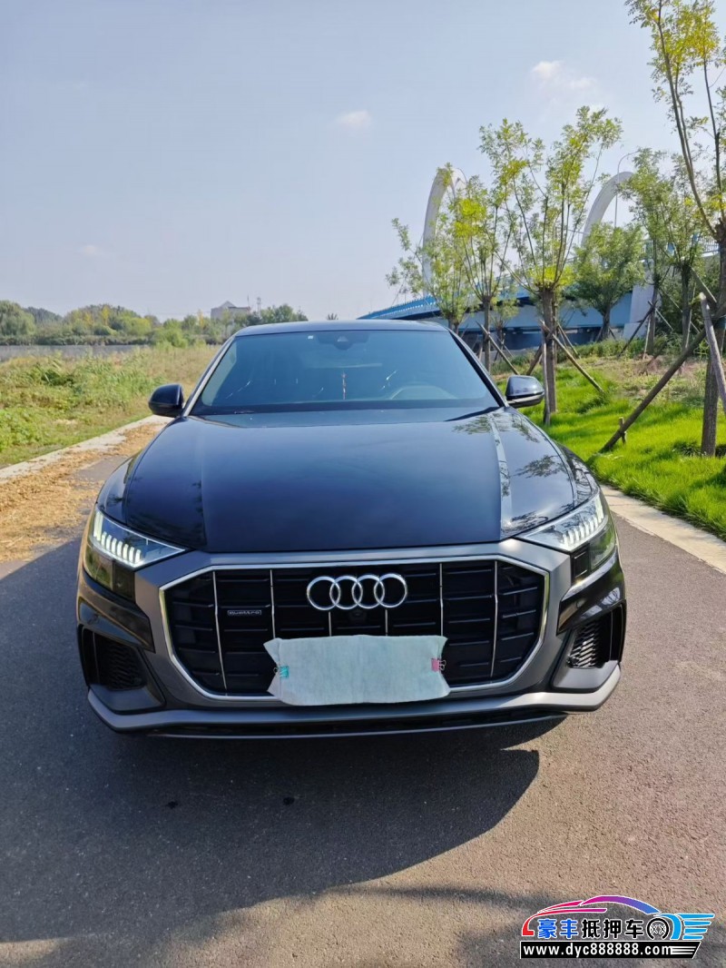 20年奥迪Q8轿车抵押车出售