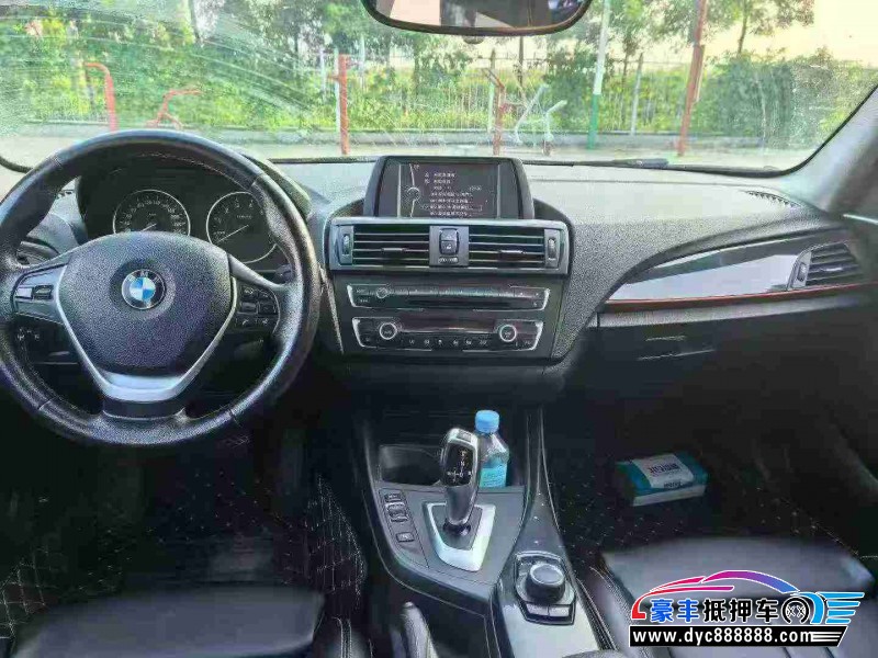 13年宝马1系轿车抵押车出售