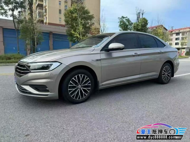 20年大众速腾轿车抵押车出售