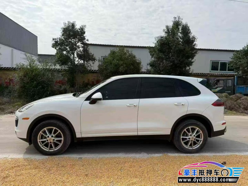 16年保时捷卡宴轿车抵押车出售