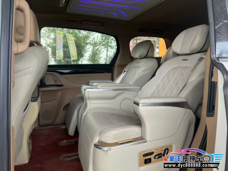 17年别克GL8轿车抵押车出售