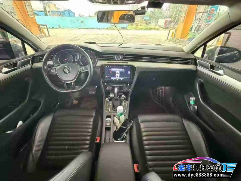 18年大众迈腾轿车抵押车出售