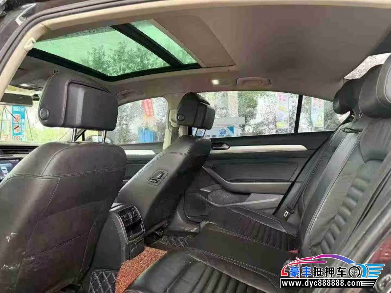 18年大众迈腾轿车抵押车出售